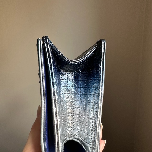 Dior Diorama Medium Microcannage Limited Edition - Picture 5 of 16